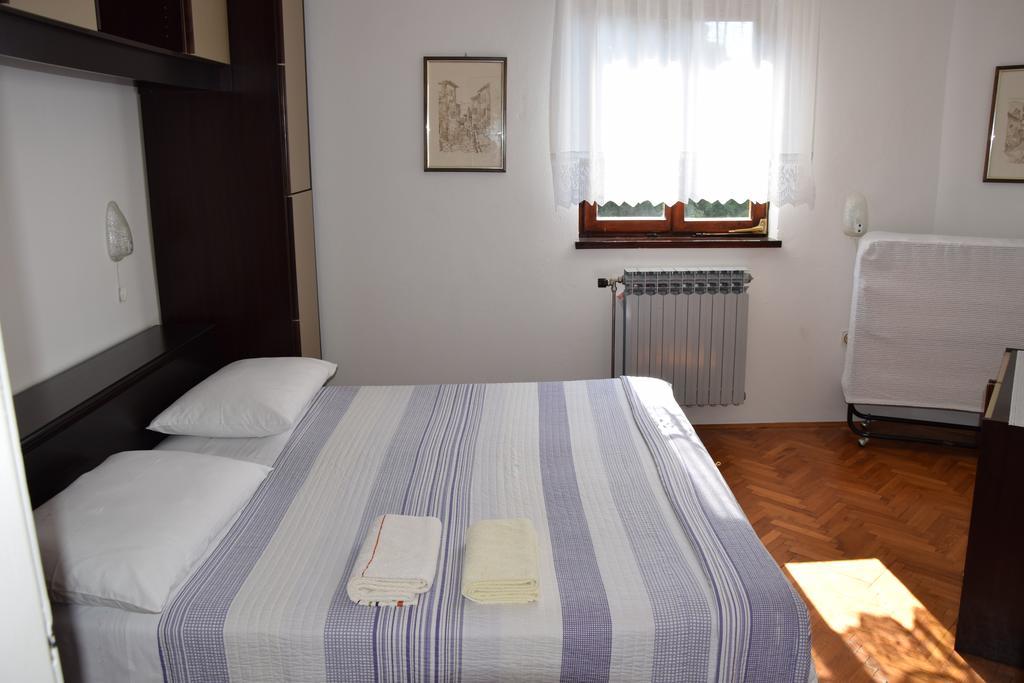 Apartment Marija With Terrace Brseč Exterior foto